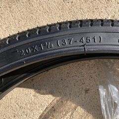 自転車用タイヤ 新品 20インチ 2本の画像