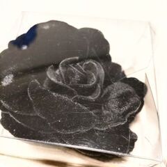黒いバラのコサージュ💠の画像