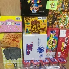 お菓子90、ちいかわホットサンドメーカーうさぎさんと一緒ぬいぐるみ