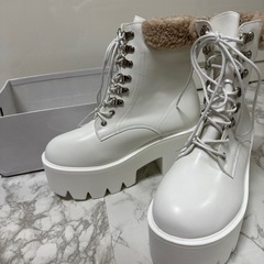 🤍新品 LL 鬼盛れ疲れない美脚スニーカーブーツの画像