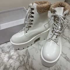 🤍新品 LL 鬼盛れ疲れない美脚スニーカーブーツの画像