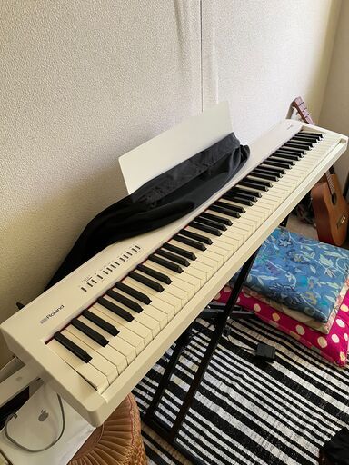 Roland FP-30 ホワイト 電子ピアノ 88鍵盤 (ローランド FP30)