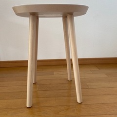 IKEA ウッドスツールの画像