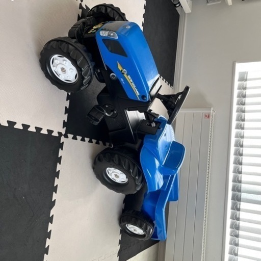 ニューホランド 乗用玩具 トラクター