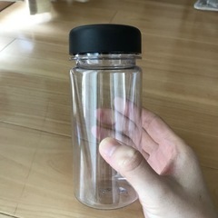 プラスチックボトル　高さ：約14cmの画像