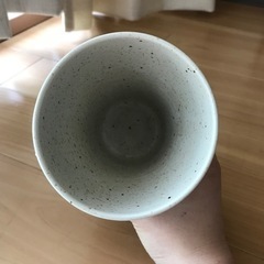 陶器カップ　高さ：約12cmの画像