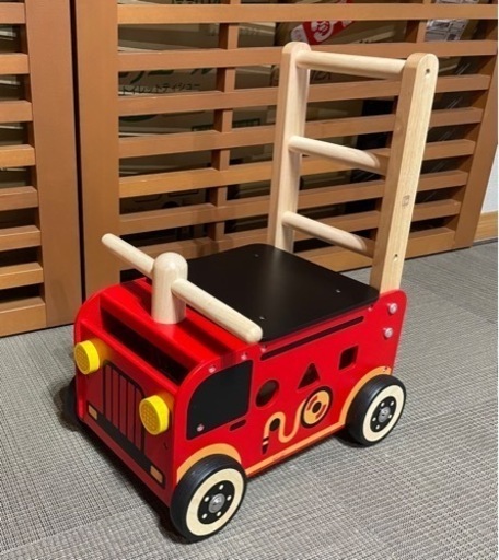 エデュテ　I'mTOY　ウォーカー＆ライド消防車