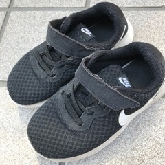NIKE 靴　18cm