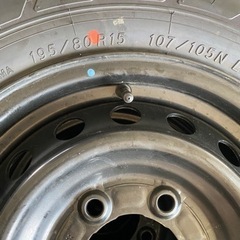 夏タイヤ新車外し 195/80R15 4本セット