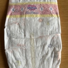 新生児用のオムツ