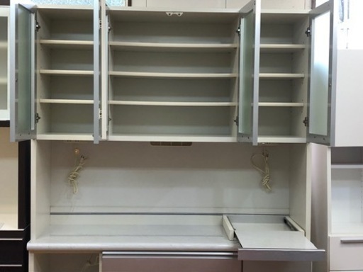 【リサイクルサービス八光】幅140㎝　松田家具　エナメルシルバー　大型食器棚