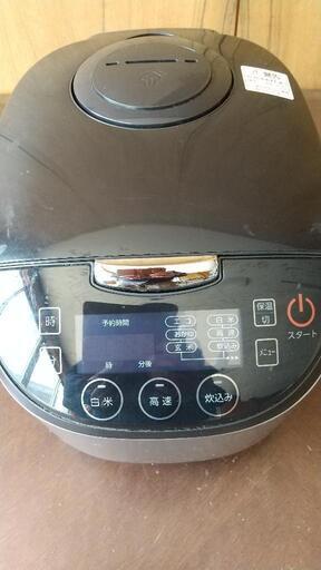 ニトリ5.5合炊飯器  お取引中