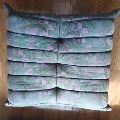 リーンロゼ（Ligne Roset）トーゴ　オットマン