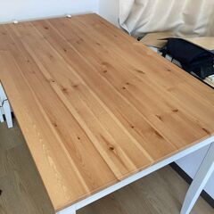 IKEAのテーブル(LERHAMN レールハムン)