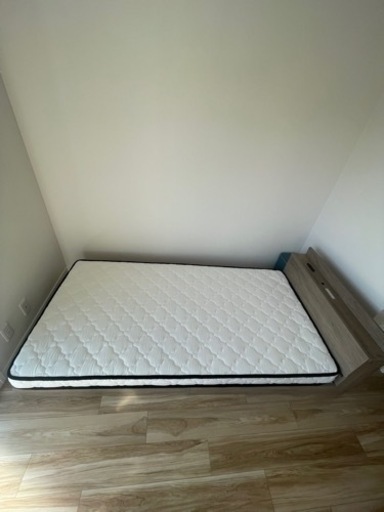 シングルベッド　マトレス付き