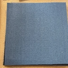 ニトリ 防炎、洗えるタイルカーペットの画像