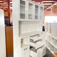 ?激安‼️ニトリホワイトキッチンボード食器棚 幅140cm?