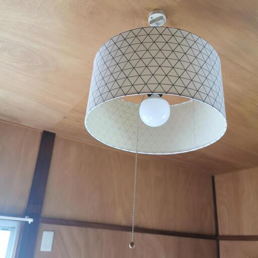 取引中　ニトリ照明器具