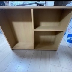 本箱　元々はデスクについてきたものになります。