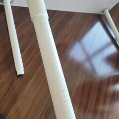 IKEA　テーブル、作業机　高さ調整可能の画像