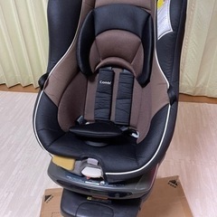 COMBIチャイルドシートの画像