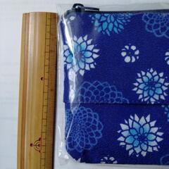 ティッシュ入れ付きポーチの画像