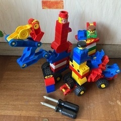 LEGOの少し大きいLEGO