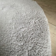 フランフラン　円型ラグ　の画像