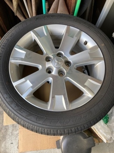 デリカD5 旧型　純正　タイヤホイールセット