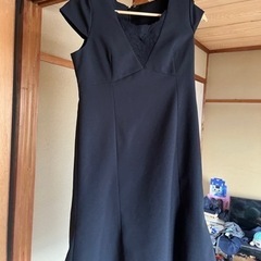 喪服でも入学式などでもきれます！