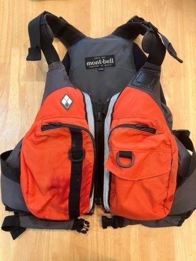 モンベル　ライフジャケット　中古