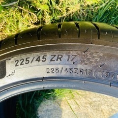 MICHELIN Pilot Sport 4 225/45 ZR17 (94Y) 21年製の画像