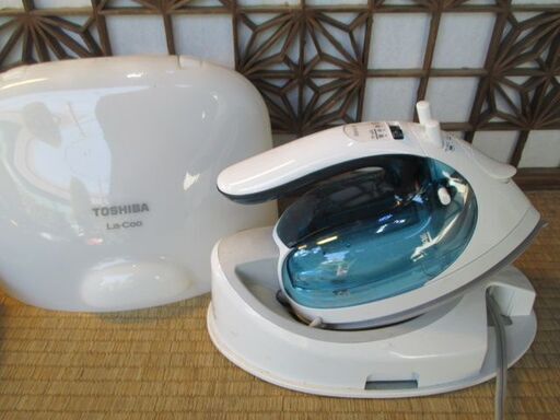 TOSHIBA　アイロン　スチーム