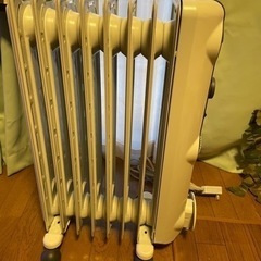 デロンギオイルヒーター HJ0812 ホワイト の画像