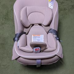チャイルドシート　COMBI　コッコロ　ヘーゼルナッツ