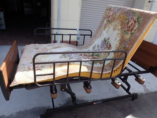 福岡発　激安 中古 電動ベッド 介護用 シーホネンス ケプロコア 2モーター 介護ベッド