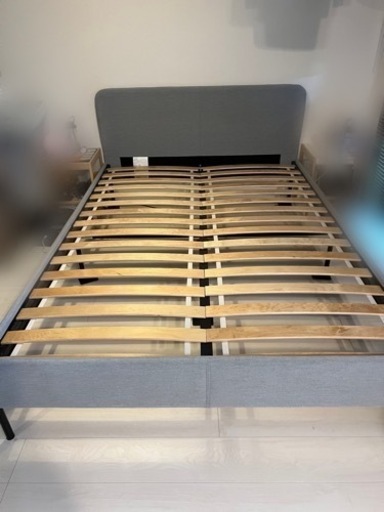引き渡し先決定中【IKEA】ダブルベッドフレーム　