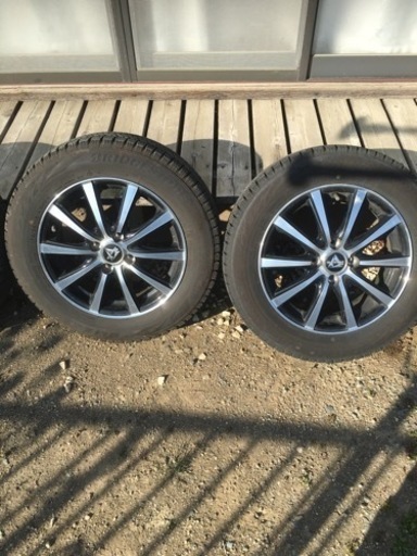 ブリザックVRX-2のスタッドレスタイヤ売ります。