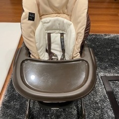 combi ハイローチェアの画像