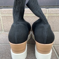 お値下げしましたAMAILソックスブーツの画像