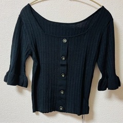GRL 新品タグ付き黒カットソー