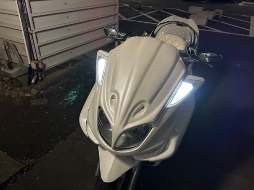 マジェスティＣ カスタム 白