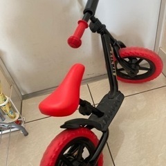 子供バランスバイクの画像