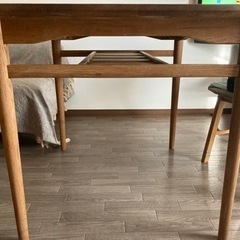 【相談中】モモナチュラル　ダイニングテーブル