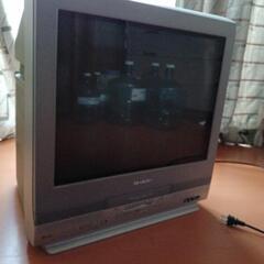 テレビ VHSデッキ付き