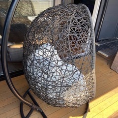 ハンキングチェアの画像