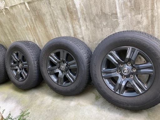 【最終値下げ！6.5万！】ハイラックスGUN125 純正タイヤホイールセット★なかなかこの値段では出ません！