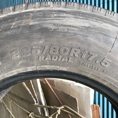 【終了】夏タイヤ6本「225/80R17.5」