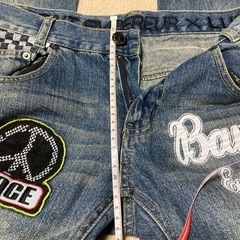 未使用ワッペン付きジーンズ　レディースの画像