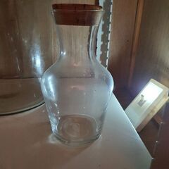 ガラスのポット  コルク蓋